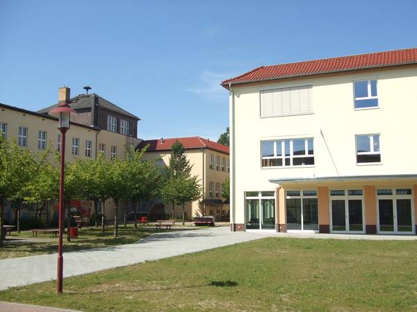 FAWZ-Gesamtschule mit gymnasialer Oberstufe